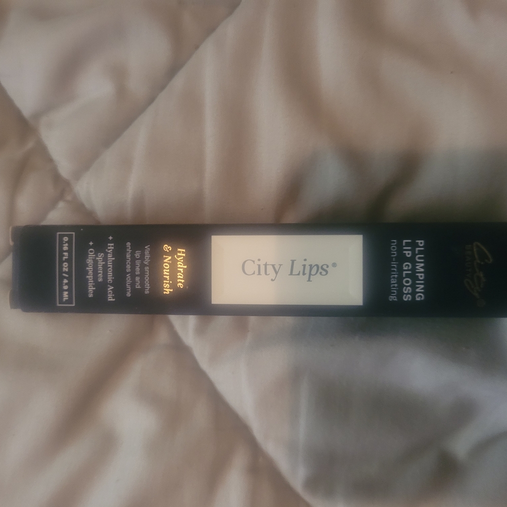 City Lips Plumping Lip Gloss